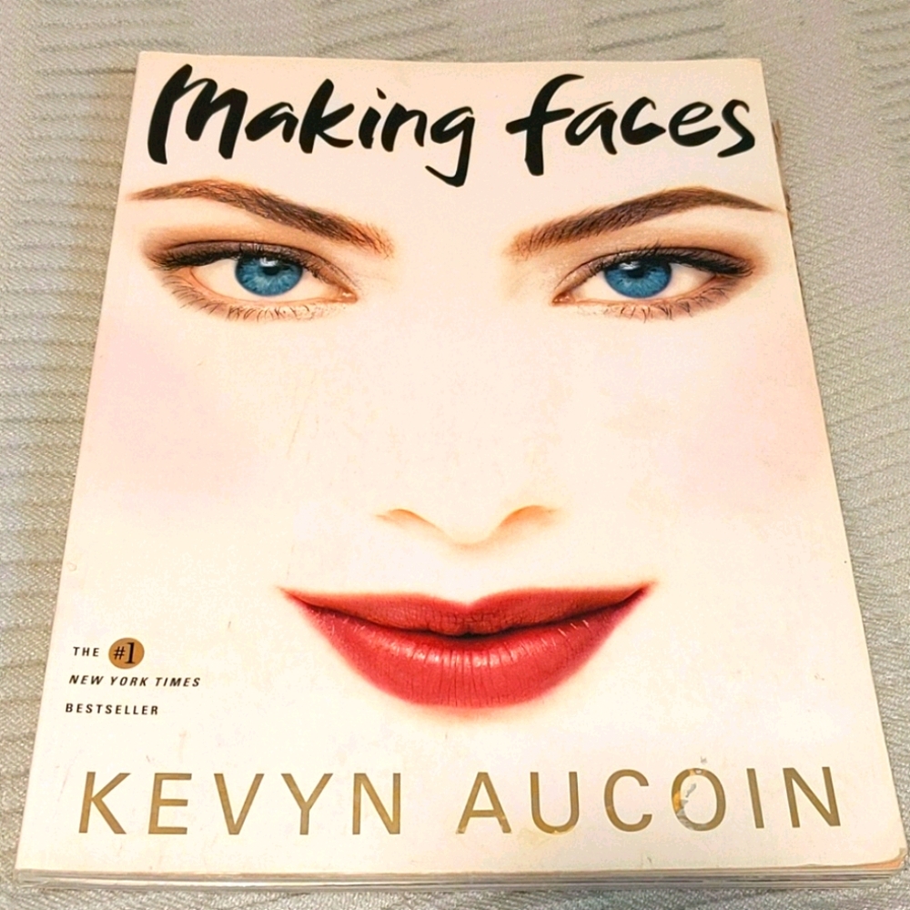 🎁Free w/ Purchase🎁 Making Faces makeup book